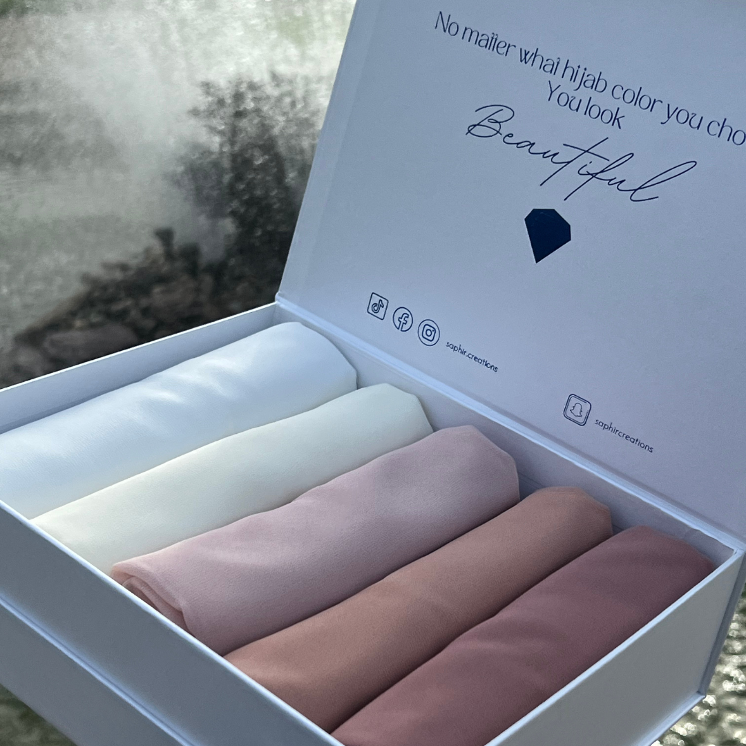 Boîte Premium Luxe – 5 Hijabs en Mousseline Élégants